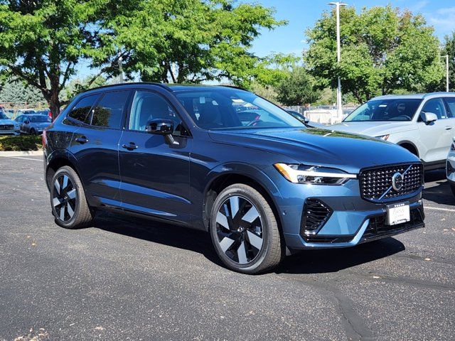 2025 Volvo XC60 Plug-In Hybrid Plus