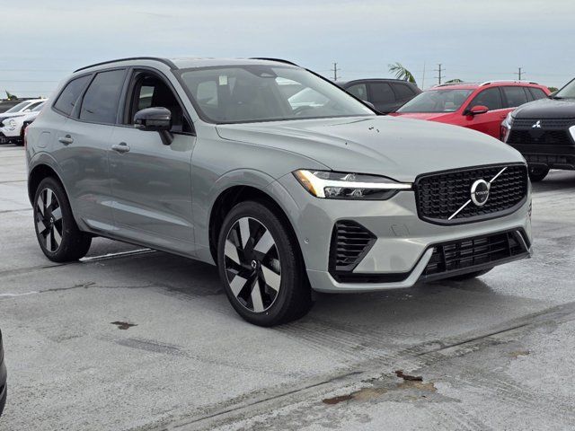 2025 Volvo XC60 Plug-In Hybrid Plus