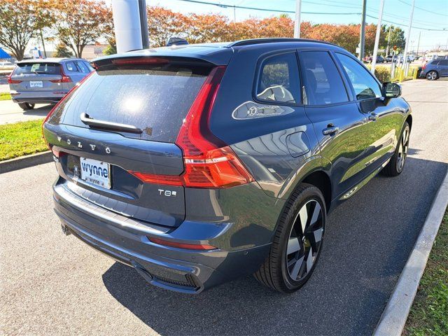 2025 Volvo XC60 Plug-In Hybrid Plus