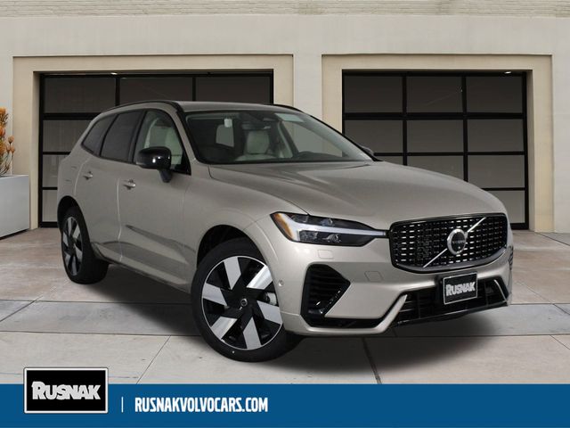 2025 Volvo XC60 Plug-In Hybrid Plus