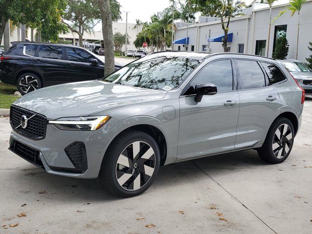 2025 Volvo XC60 Plug-In Hybrid Plus