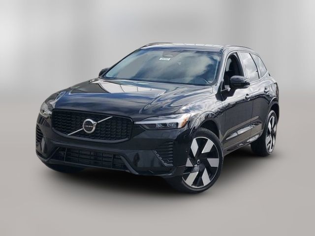 2025 Volvo XC60 Plug-In Hybrid Plus