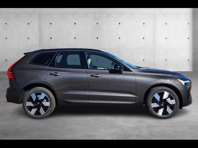 2025 Volvo XC60 Plug-In Hybrid Plus