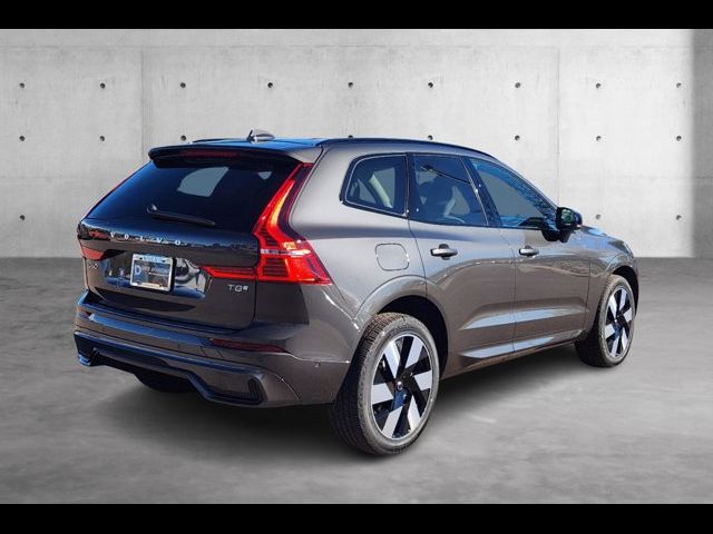 2025 Volvo XC60 Plug-In Hybrid Plus