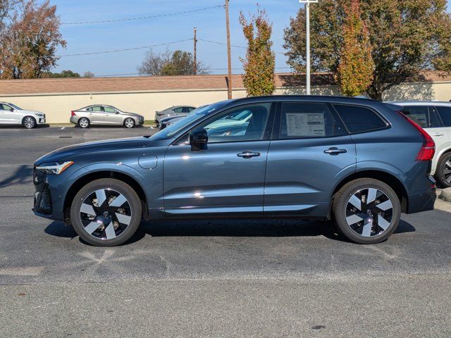 2025 Volvo XC60 Plug-In Hybrid Plus