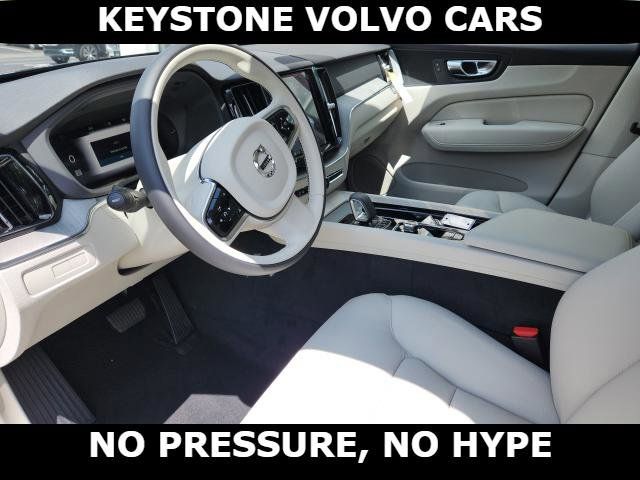 2025 Volvo XC60 Plug-In Hybrid Plus