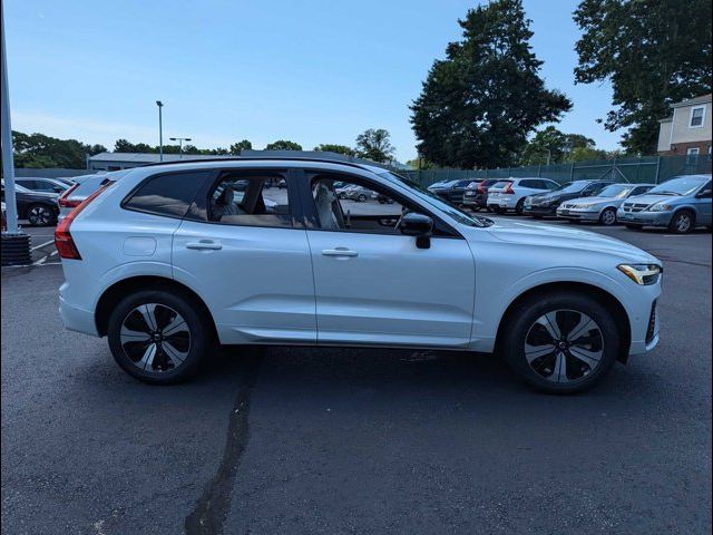 2025 Volvo XC60 Plug-In Hybrid Plus