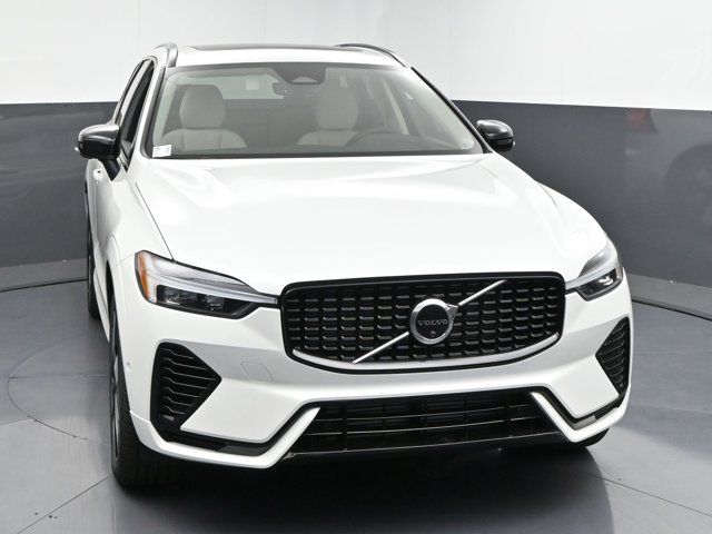 2025 Volvo XC60 Plug-In Hybrid Plus