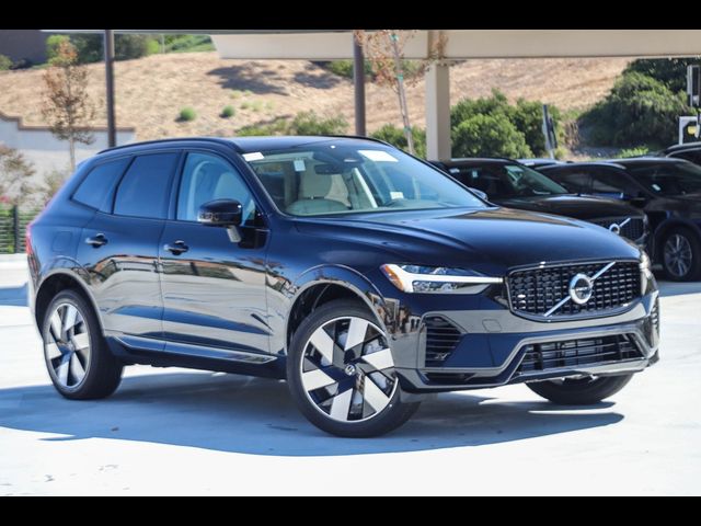 2025 Volvo XC60 Plug-In Hybrid Plus