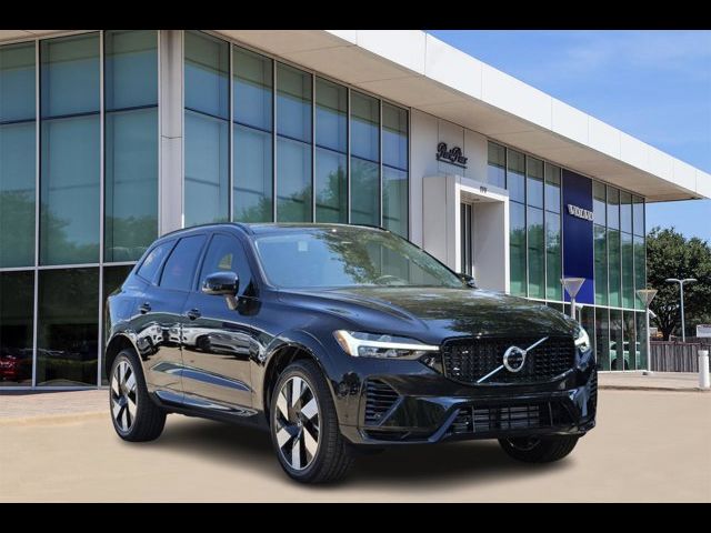 2025 Volvo XC60 Plug-In Hybrid Plus