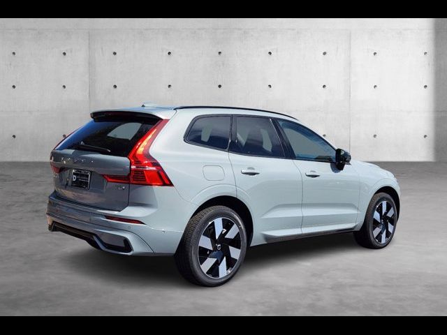 2025 Volvo XC60 Plug-In Hybrid Plus