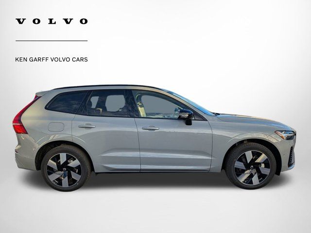 2025 Volvo XC60 Plug-In Hybrid Plus