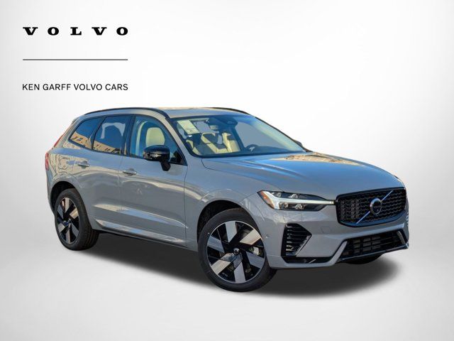 2025 Volvo XC60 Plug-In Hybrid Plus