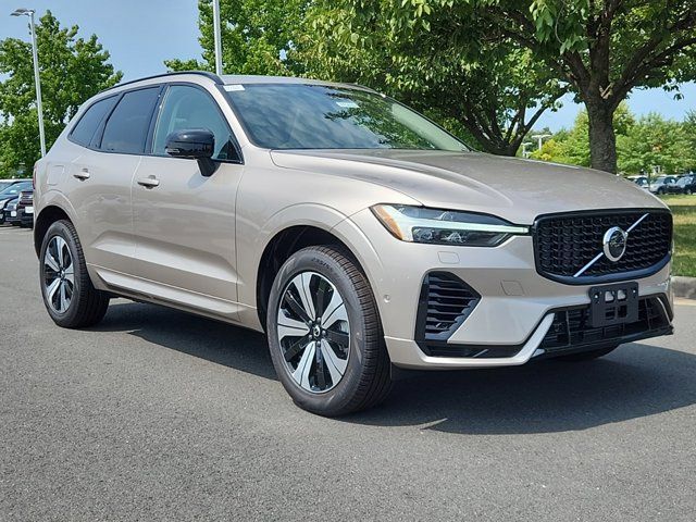 2025 Volvo XC60 Plug-In Hybrid Plus