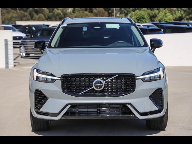 2025 Volvo XC60 Plug-In Hybrid Plus