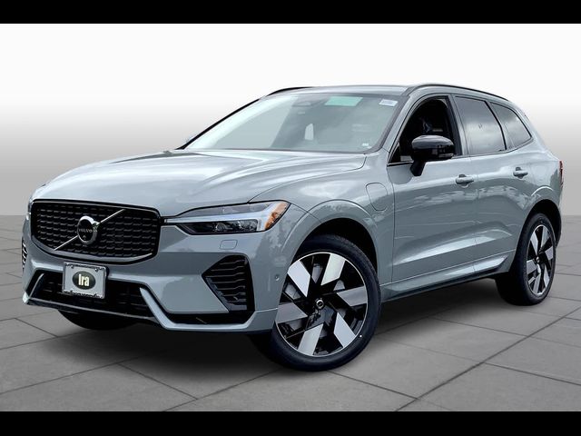 2025 Volvo XC60 Plug-In Hybrid Plus