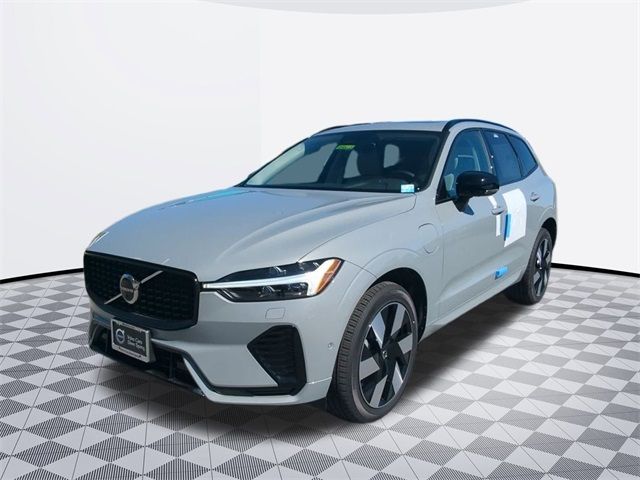 2025 Volvo XC60 Plug-In Hybrid Plus