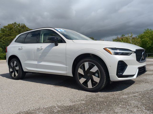 2025 Volvo XC60 Plug-In Hybrid Plus