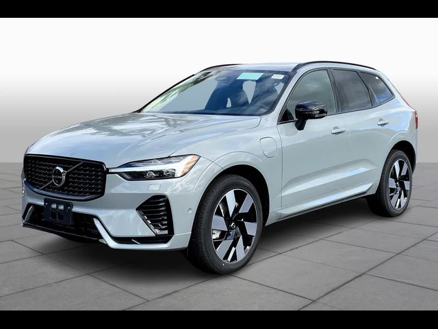 2025 Volvo XC60 Plug-In Hybrid Plus