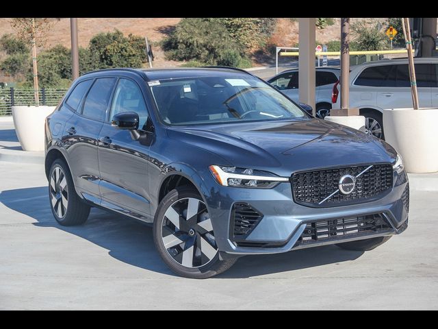 2025 Volvo XC60 Plug-In Hybrid Plus