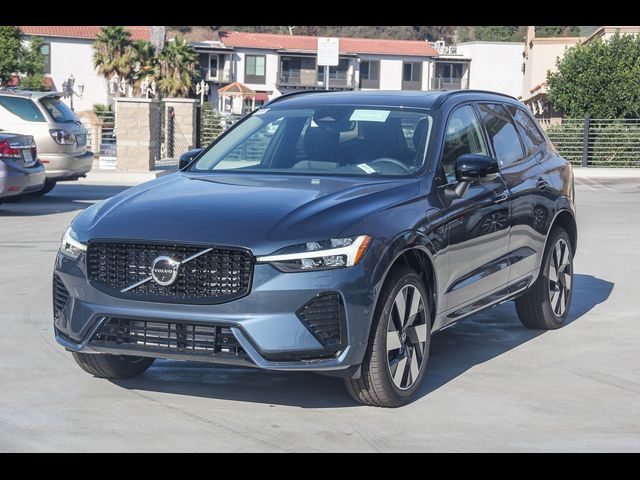 2025 Volvo XC60 Plug-In Hybrid Plus