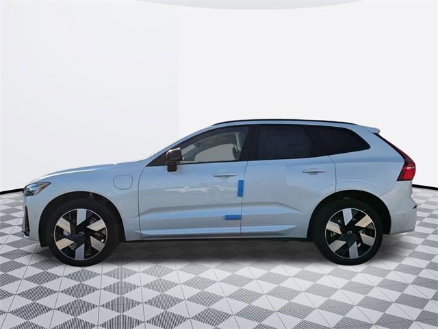 2025 Volvo XC60 Plug-In Hybrid Plus