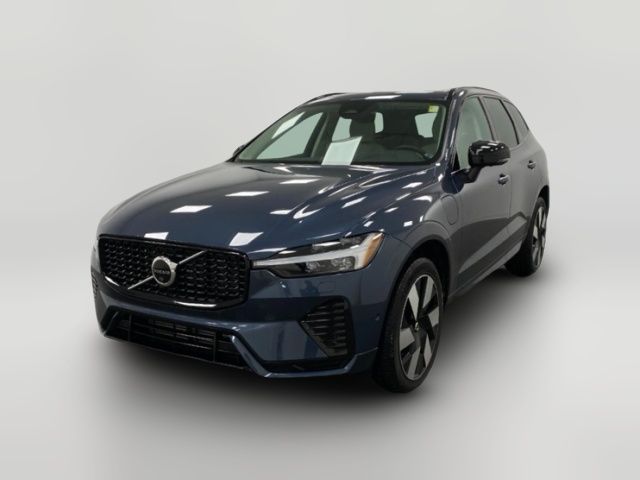 2025 Volvo XC60 Plug-In Hybrid Plus