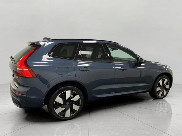 2025 Volvo XC60 Plug-In Hybrid Plus