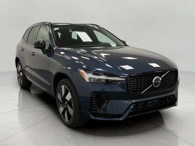 2025 Volvo XC60 Plug-In Hybrid Plus