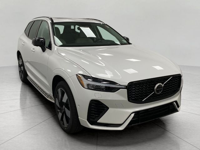 2025 Volvo XC60 Plug-In Hybrid Ultra