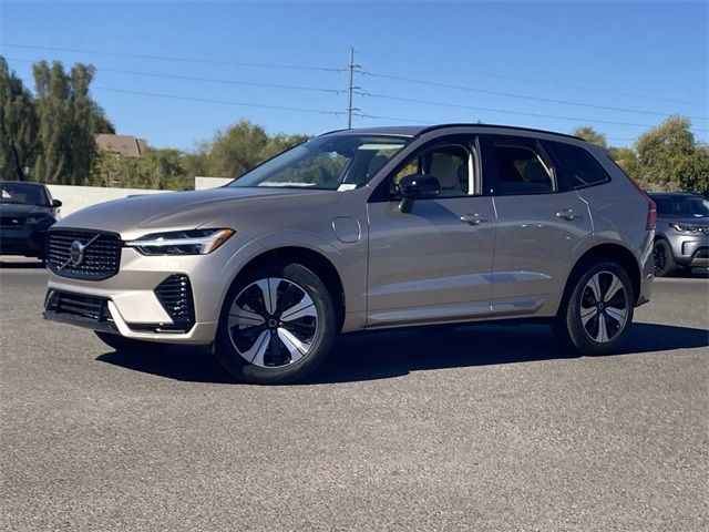 2025 Volvo XC60 Plug-In Hybrid Core