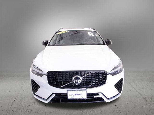 2025 Volvo XC60 Plug-In Hybrid Core