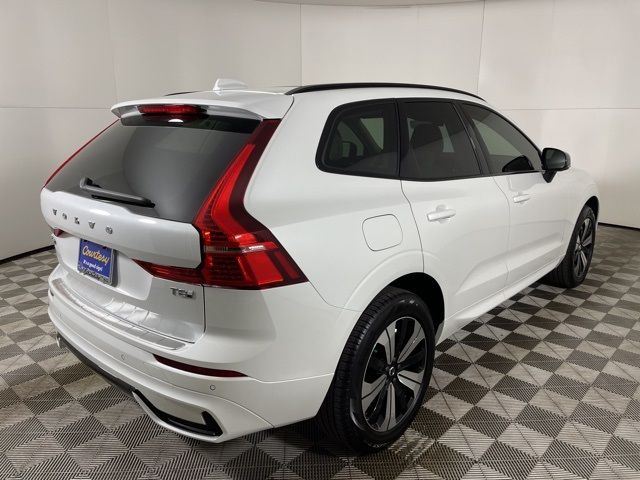 2025 Volvo XC60 Plug-In Hybrid Core