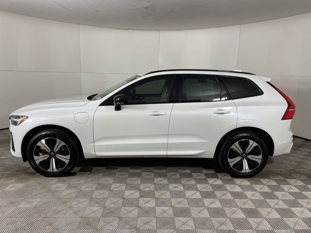 2025 Volvo XC60 Plug-In Hybrid Core