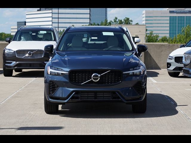 2025 Volvo XC60 Plug-In Hybrid Core