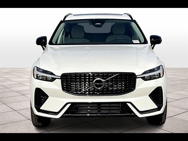 2025 Volvo XC60 Plug-In Hybrid Core