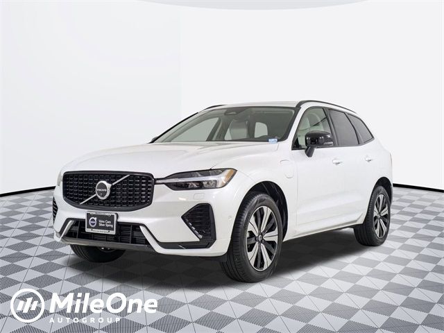 2025 Volvo XC60 Plug-In Hybrid Plus