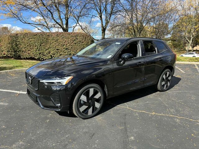 2025 Volvo XC60 Plug-In Hybrid Plus