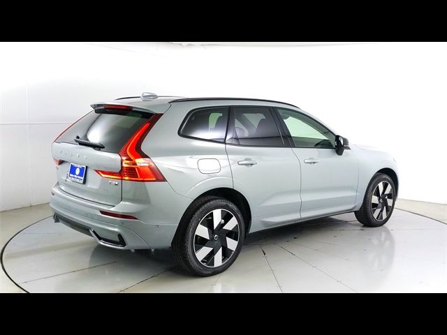 2025 Volvo XC60 Plug-In Hybrid Plus