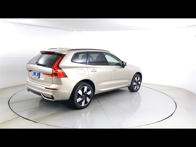 2025 Volvo XC60 Plug-In Hybrid Plus