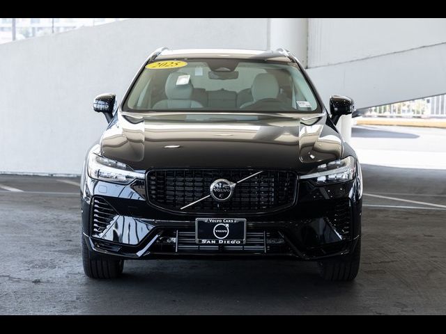 2025 Volvo XC60 Plug-In Hybrid Plus