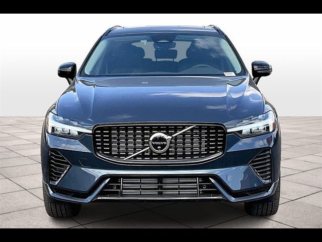 2025 Volvo XC60 Plug-In Hybrid Plus