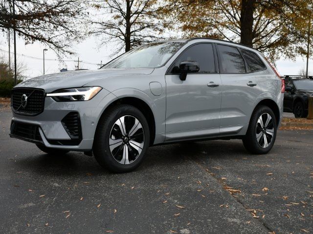 2025 Volvo XC60 Plug-In Hybrid Plus