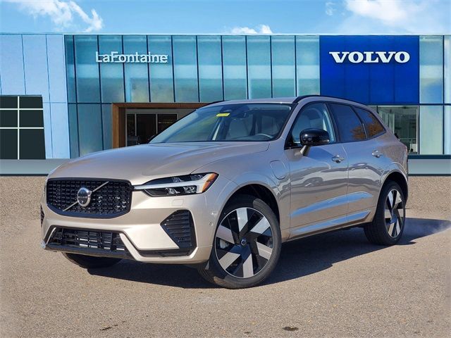 2025 Volvo XC60 Plug-In Hybrid Plus