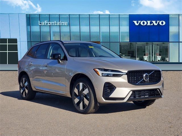 2025 Volvo XC60 Plug-In Hybrid Plus