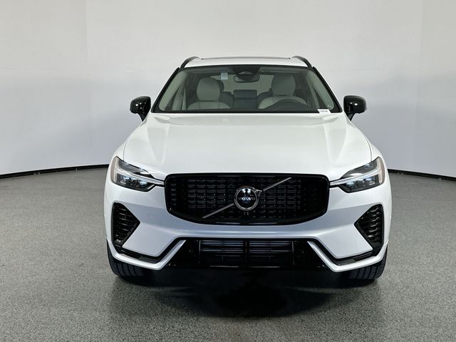 2025 Volvo XC60 Plug-In Hybrid Plus