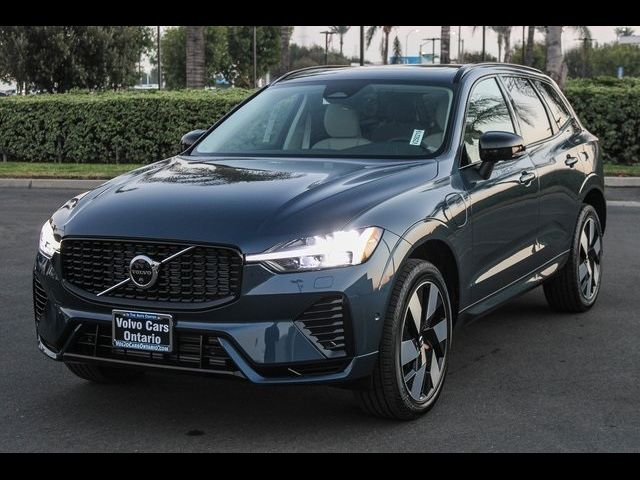 2025 Volvo XC60 Plug-In Hybrid Plus