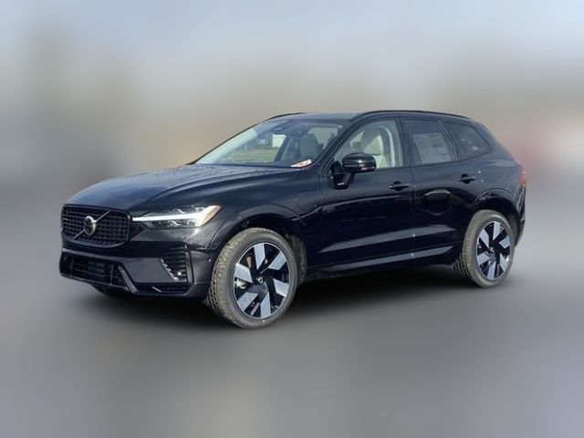 2025 Volvo XC60 Plug-In Hybrid Plus