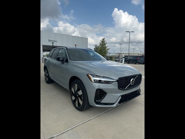 2025 Volvo XC60 Plug-In Hybrid Plus