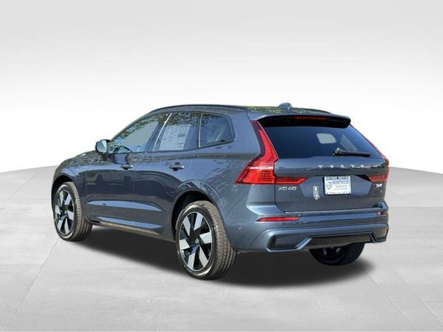 2025 Volvo XC60 Plug-In Hybrid Plus